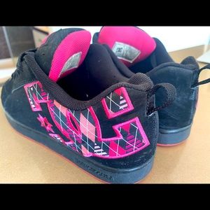 DC skate shoes